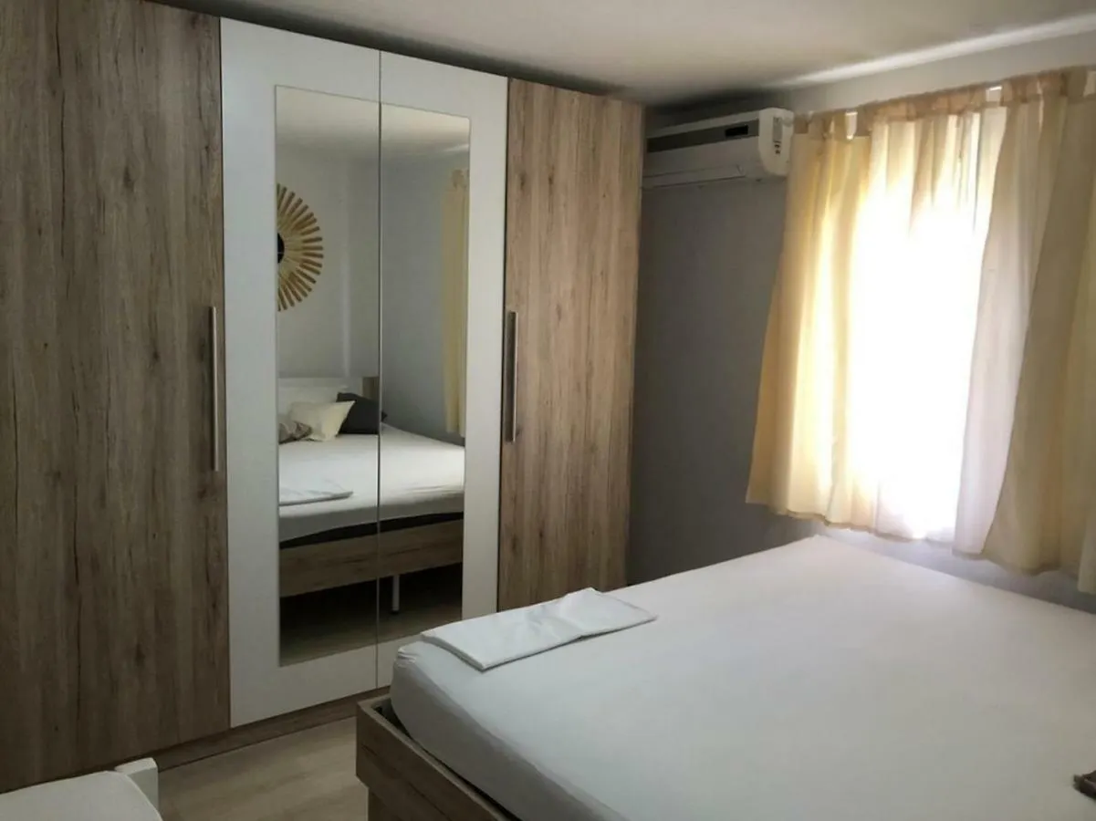 Apartments Ratko Kali