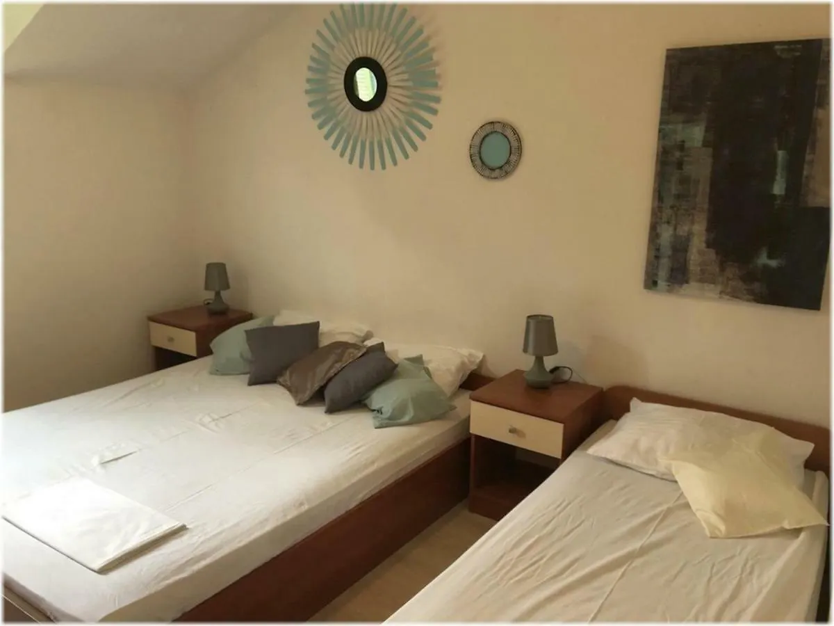Apartments Ratko Kali
